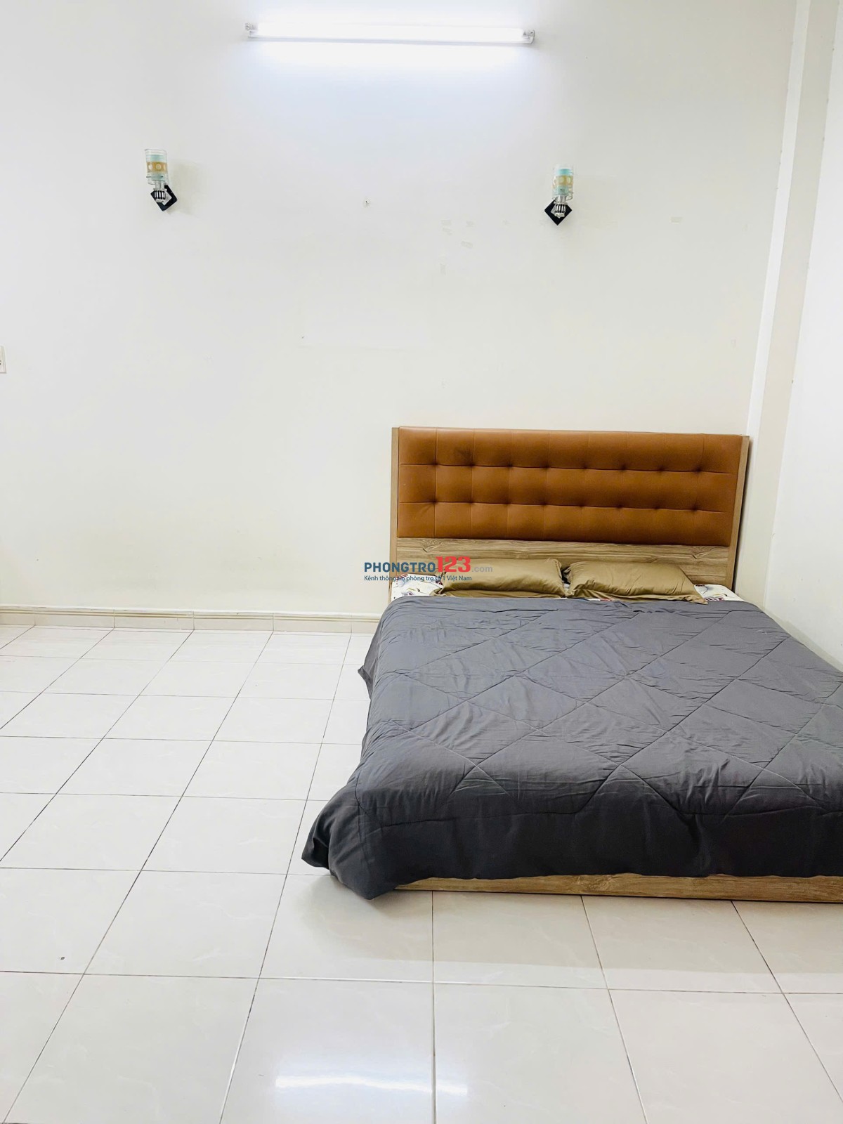 Chính chủ cho thuê CHDV 30M2 đường Sầm Sơn P.4 Tân Bình có cửa sổ chỉ 4,3 Triệu/Tháng