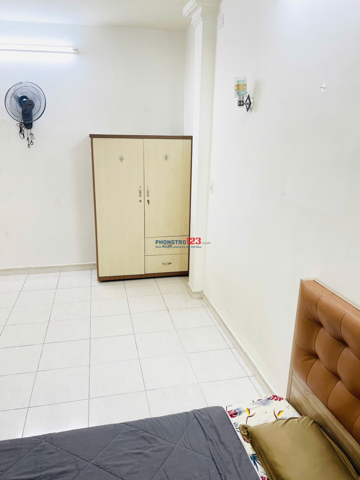 Chính chủ cho thuê CHDV 30M2 đường Sầm Sơn P.4 Tân Bình có cửa sổ chỉ 4,3 Triệu/Tháng