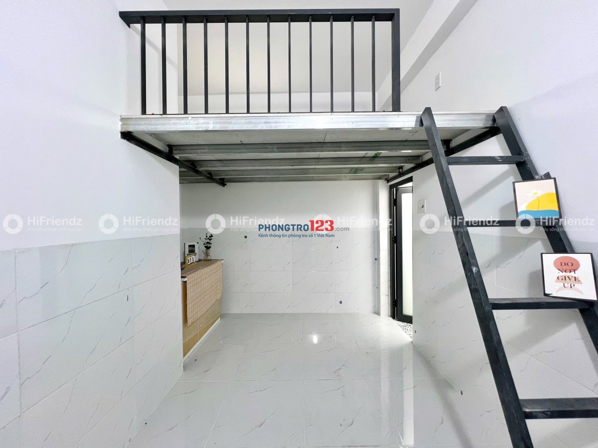 Phòng Trọ MỚI XÂY 100%_ Máy lạnh , Thang máy _ Ngay AEON Tân Phú