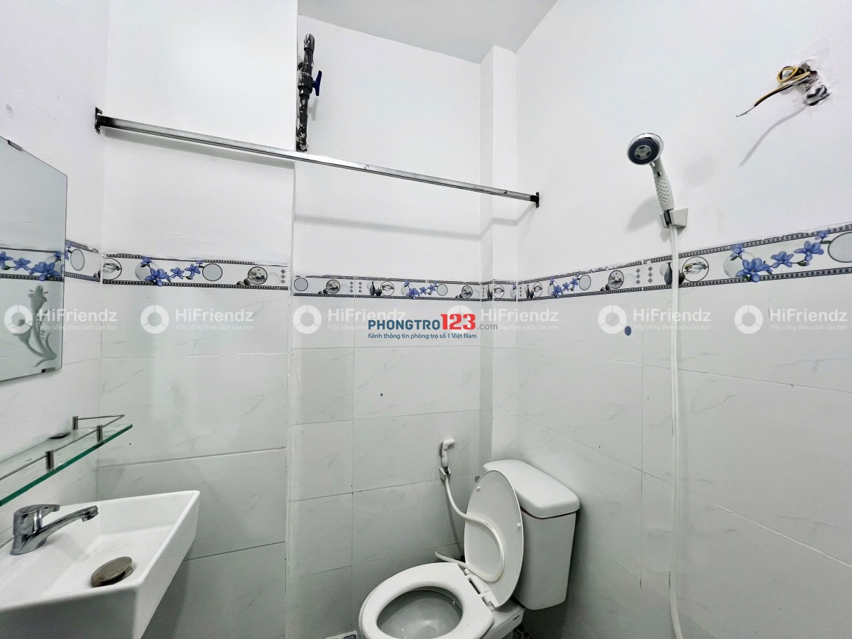 Phòng Trọ MỚI XÂY 100%_ Máy lạnh , Thang máy _ Ngay AEON Tân Phú