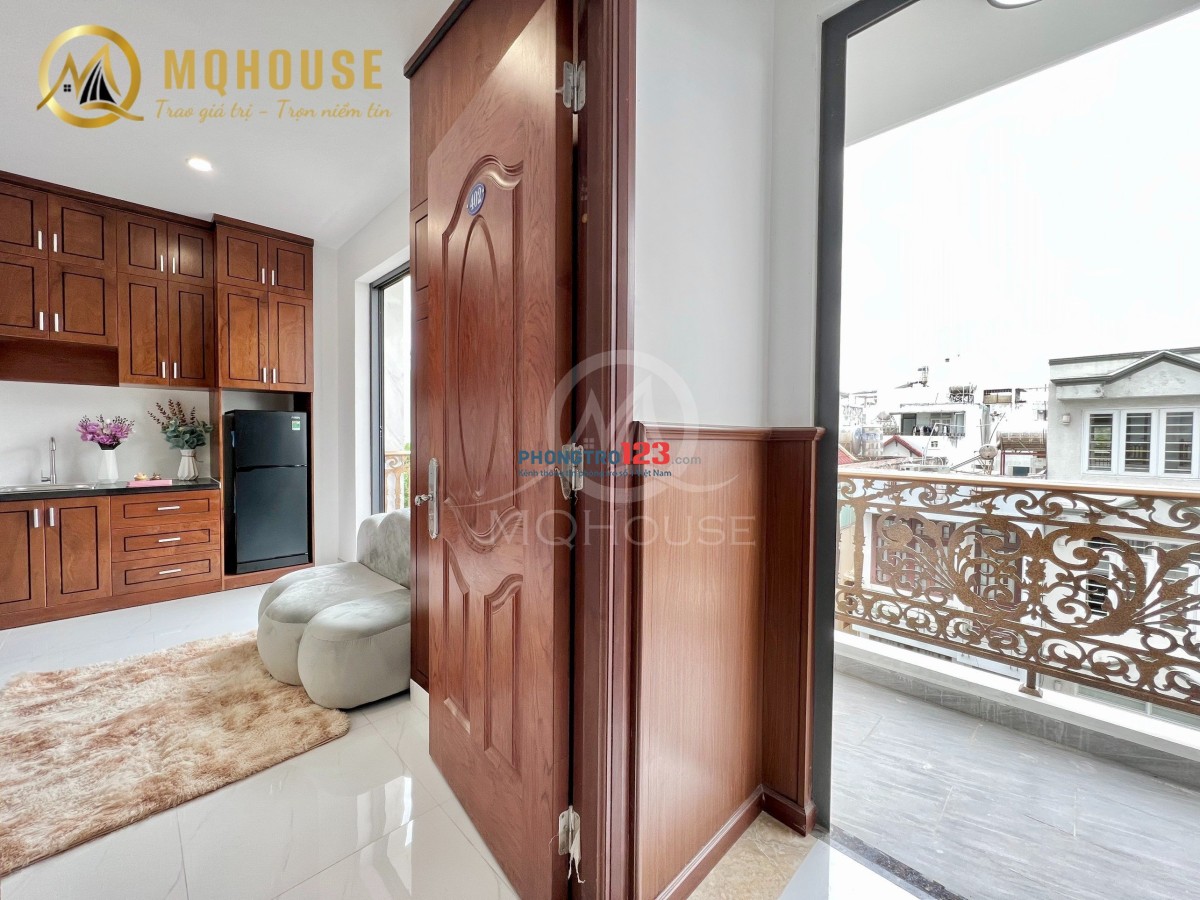 Cho thuê CHDV ban công - thang máy - bảo vệ 24/24 gần sân bay - CV Hoàng Văn Thụ