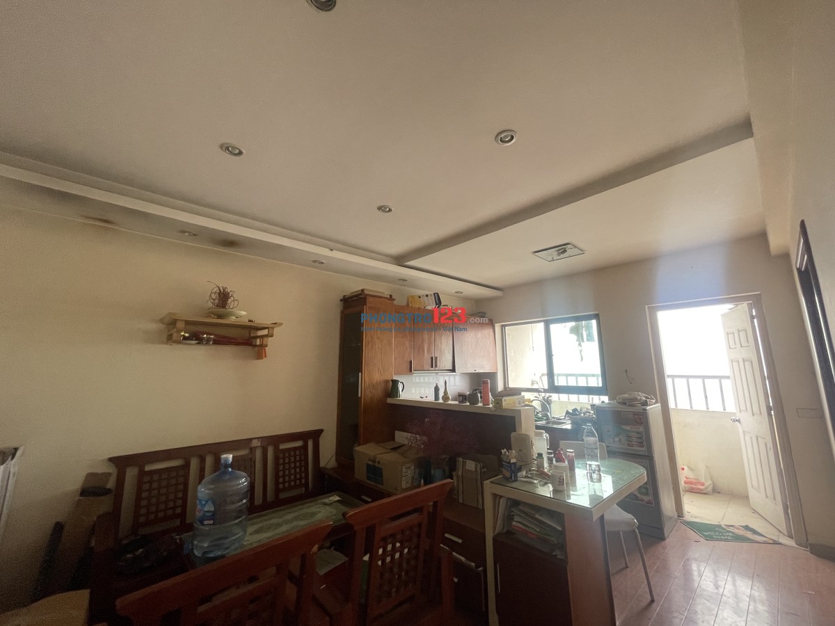Tìm người ở ghép share phòng trong căn chung cư 2 ngủ
