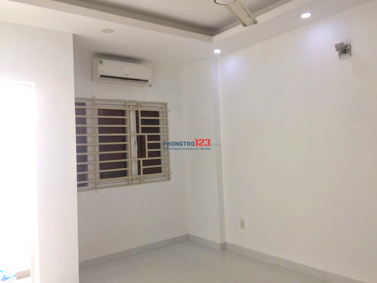 Tìm nữ ở ghép 1:1 Quận 4, 1tr75/người ,máy nóng lạnh, sạch sẽ