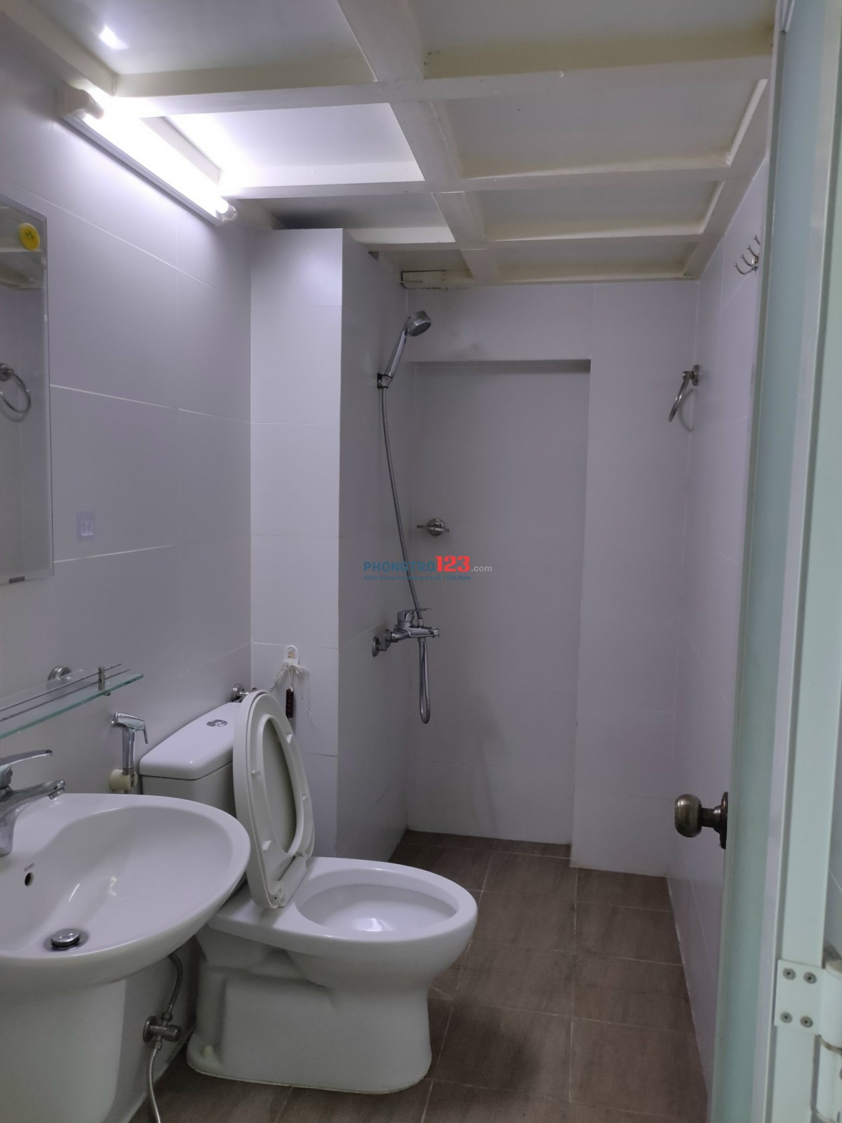 Tìm bạn nữ ở ghép 1:3 khu vực quận 7