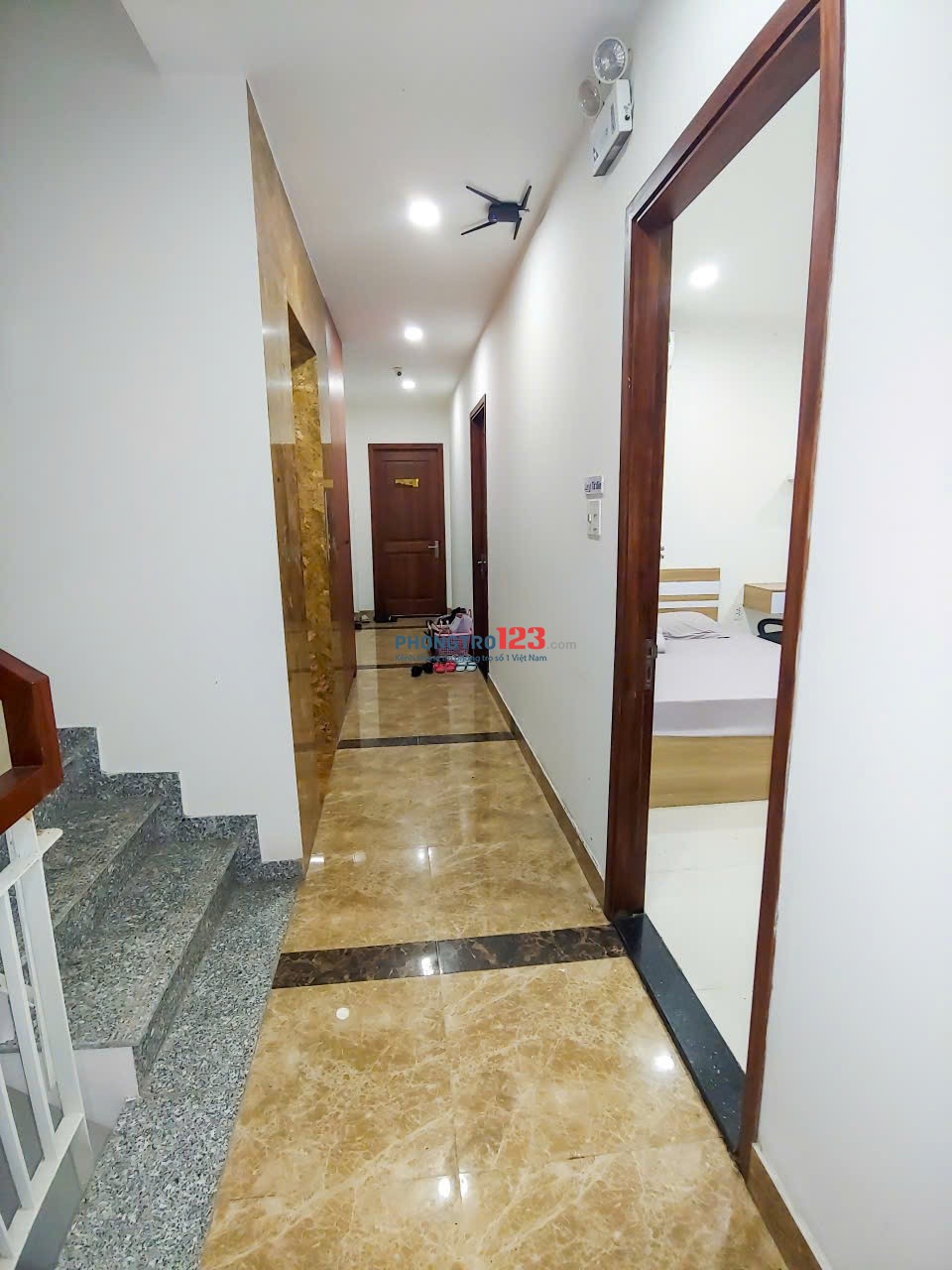 PHÒNG TRỌ FULL NT BÌNH THẠNH , CÓ THANG MÁY , HẦM GỬI XE LH: 0907 355 866