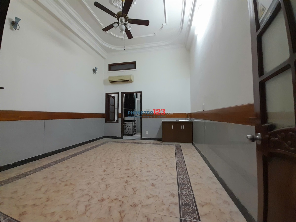 PHÒNG TRỌ FULL NỘI THẤT – GẦN TRUNG TÂM – GIÁ CHỈ 3,8 TRIỆU