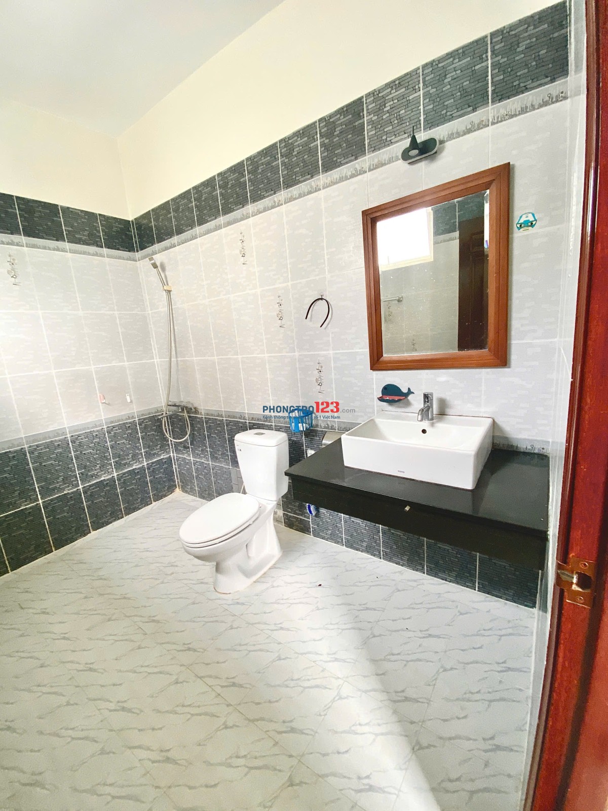 Cho Thuê Căn Hộ Cực Đẹp Giá Rẻ , Rộng 40m2 , Ngay Trung Tâm gần Đại Học Ngân Hàng - Thủ Đức
