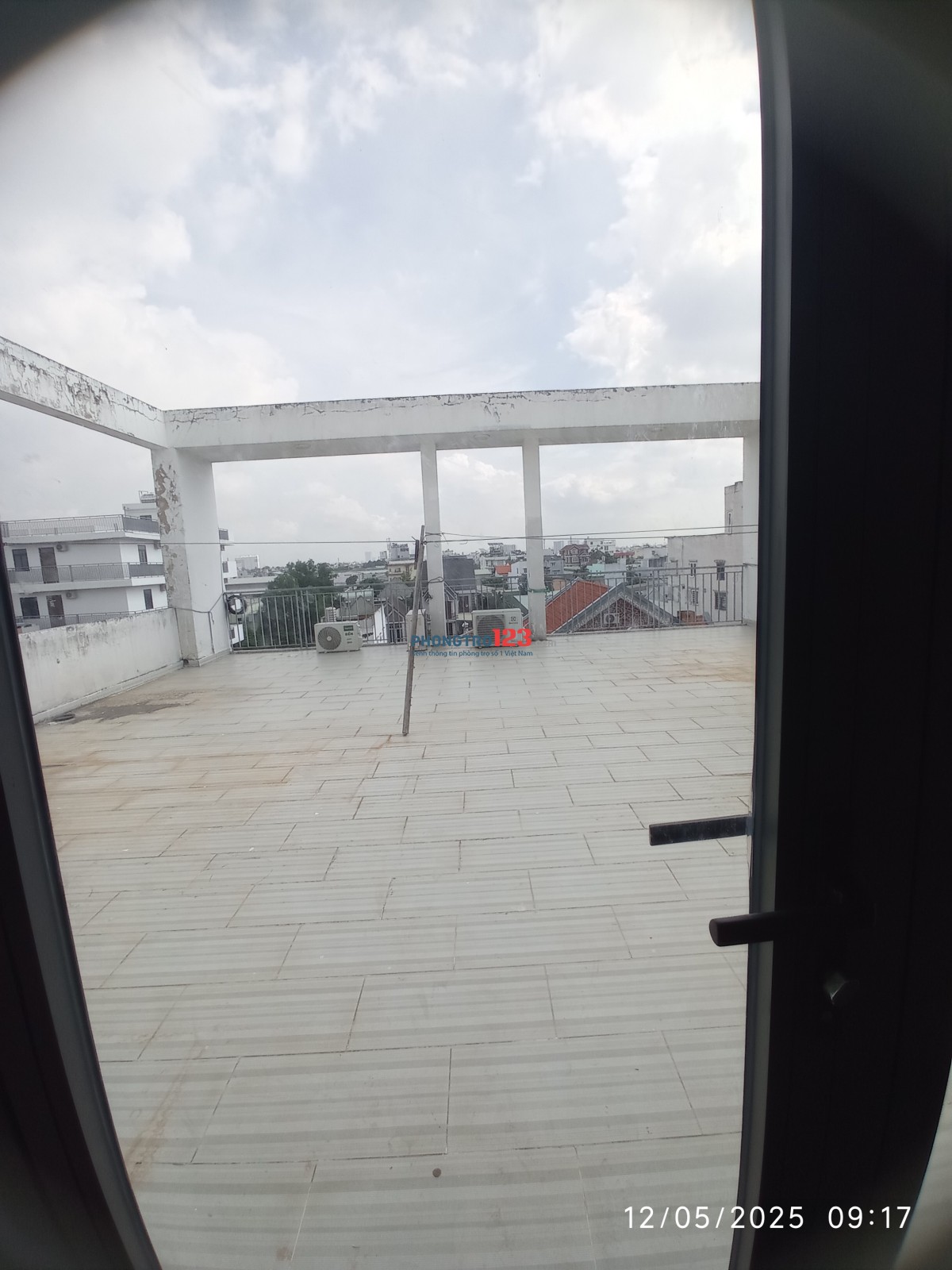 Phòng Cửa sổ - Duplex (gác) 28m2 Bếp - Thủ Đức - Tự do