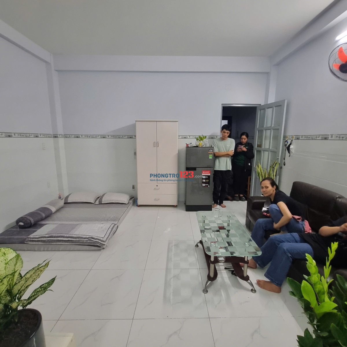 Cho thuê phòng trọ giá rẻ full nội thất ngay đường Huỳnh Văn Nghệ có cửa sổ thoáng mát