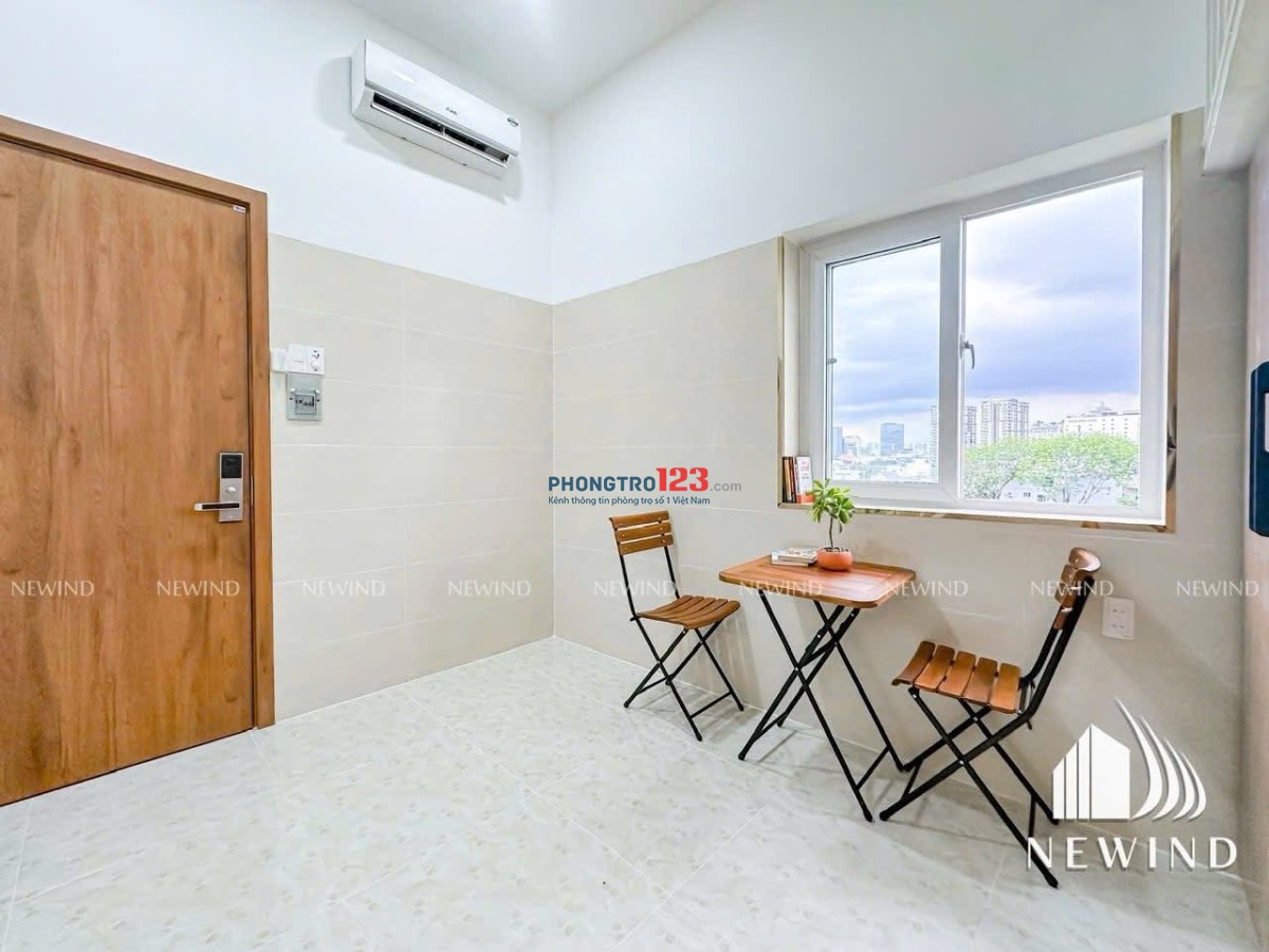 Phòng trọ có gác 25m2 full nội thất tiện di chuyển Quận 1, Quận 3 ngay Nguyễn Văn Đậu Bình Thạnh