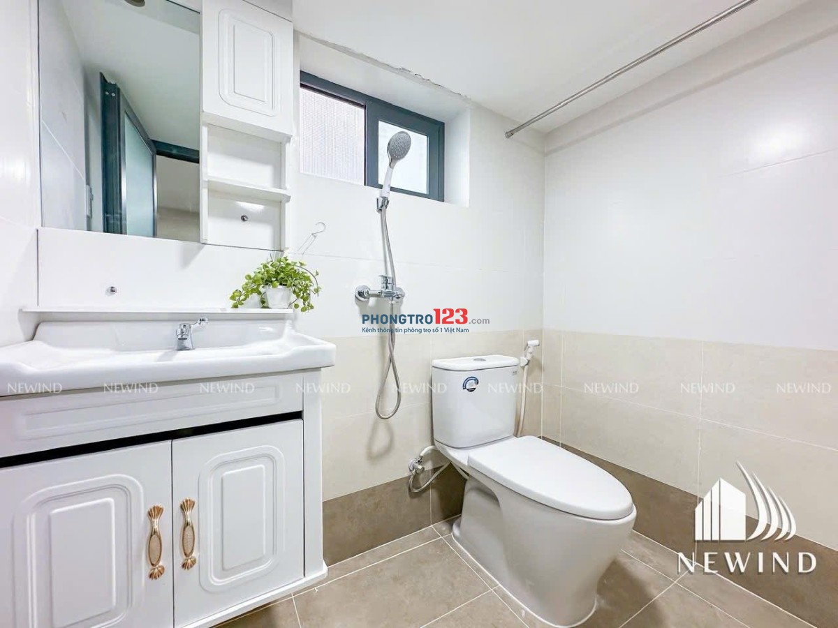 Phòng trọ có gác 25m2 full nội thất tiện di chuyển Quận 1, Quận 3 ngay Nguyễn Văn Đậu Bình Thạnh