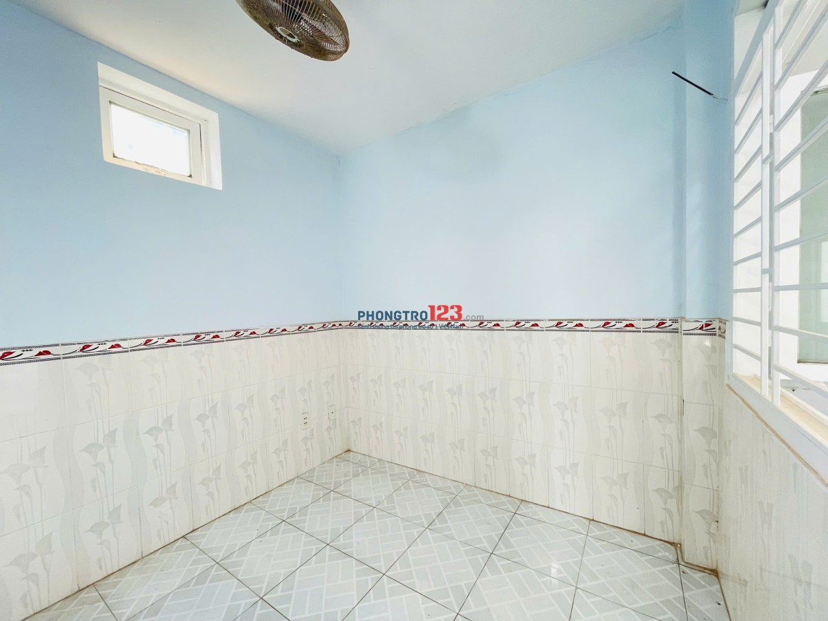 PHÒNG TRỌ SỬ DỤNG NGUYÊN LẦU RỘNG TỚI 25M2 GIÁ CHỈ 3TR NGAY CHỢ KHUÔNG VIỆT
