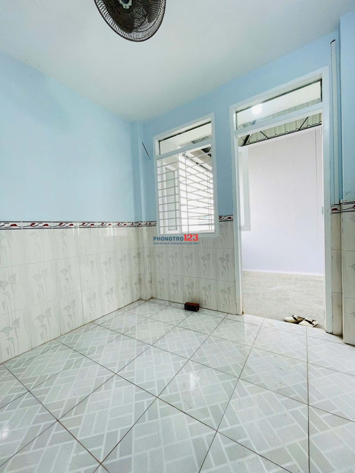 PHÒNG TRỌ SỬ DỤNG NGUYÊN LẦU RỘNG TỚI 25M2 GIÁ CHỈ 3TR NGAY CHỢ KHUÔNG VIỆT