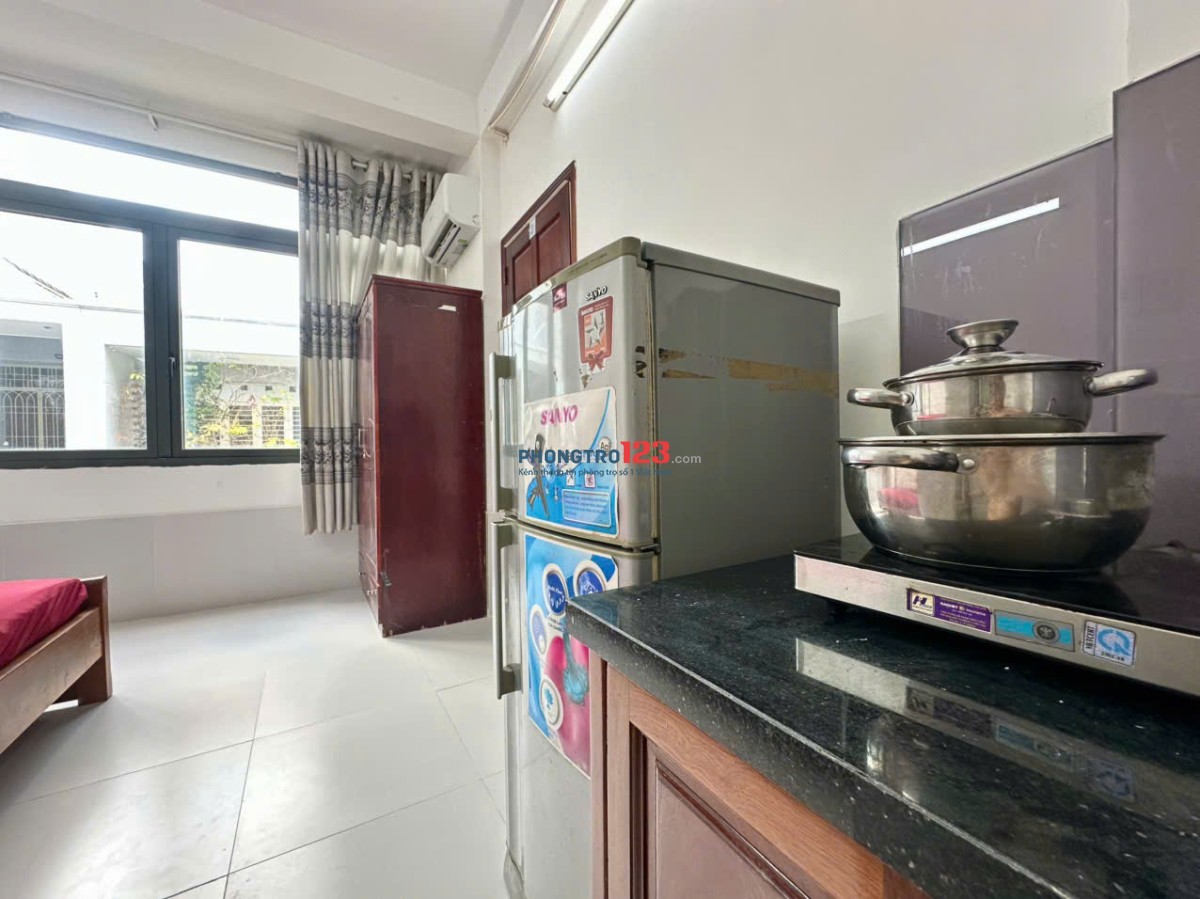 NGAY NHÀ THI ĐẤU PHÚ THỌ, ĐH BÁCH KHOA, CỬA SỔ THOÁNG, NỘI THẤT MỚI 100%