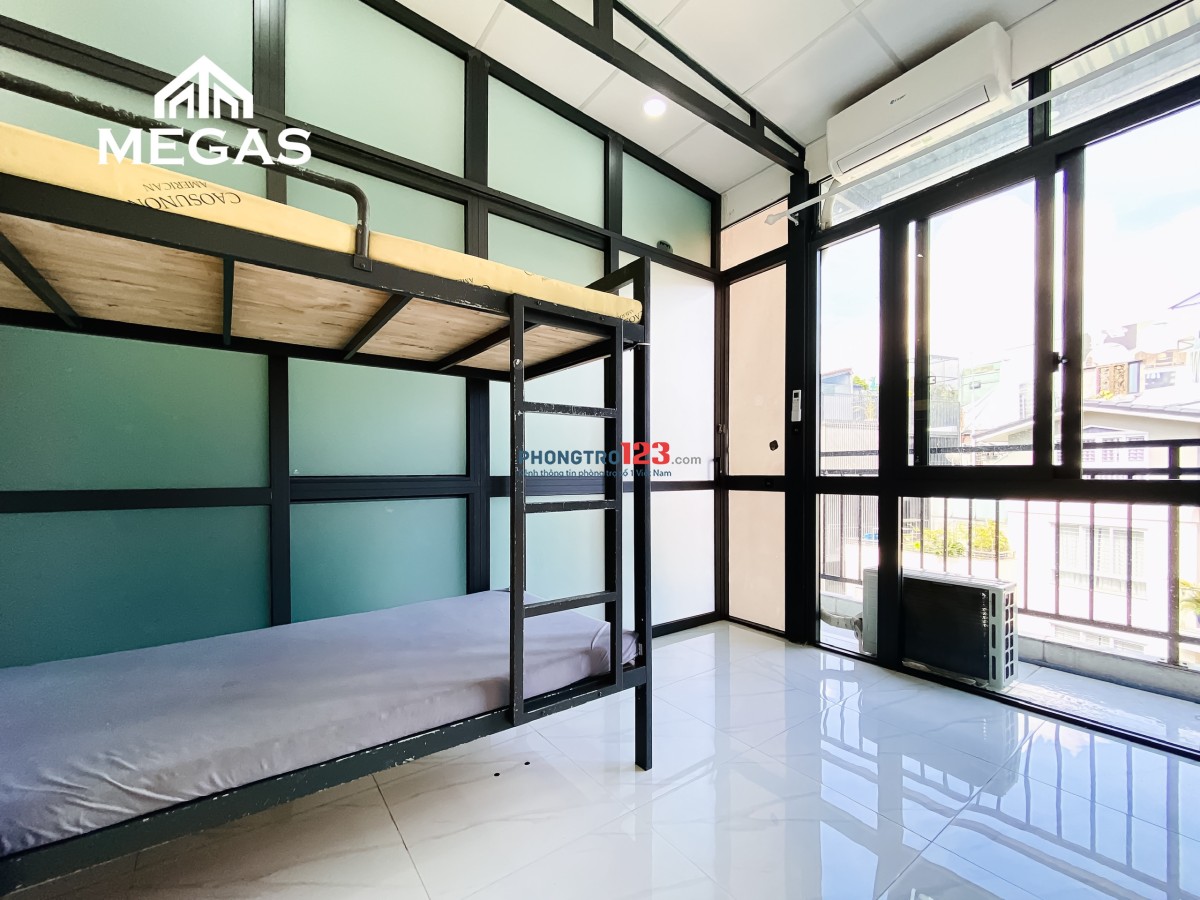PHÒNG BAN CÔNG CẠNH ĐH RMIT, LOTTE MART - FULL NỘI THẤT TRỐNG SẴN