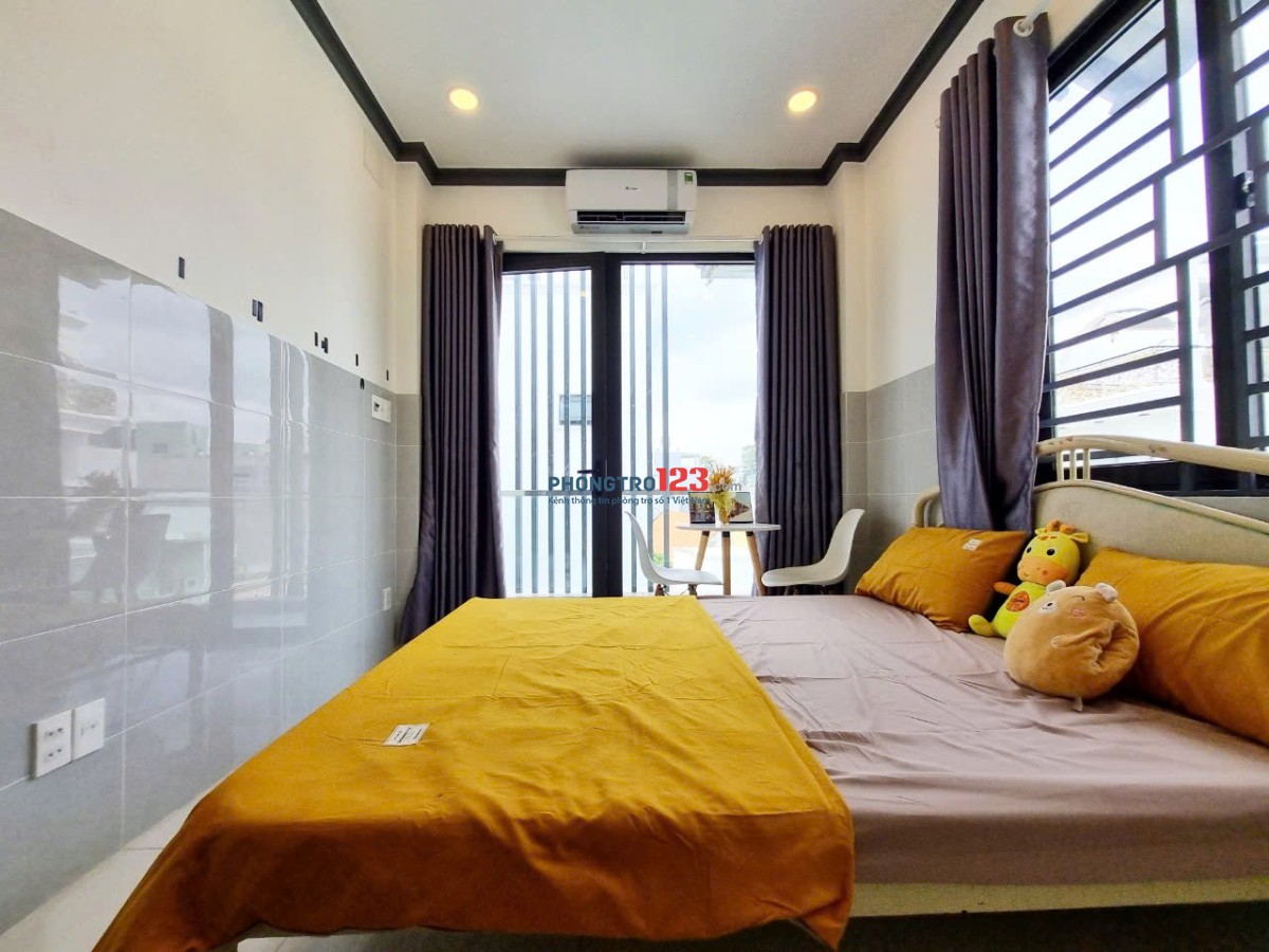 Phòng Trọ 25m² Full Nội Thất Có Ban Công Ngay Nguyễn Gia Trí, Bình Thạnh - Gần Hutech, GTVT, FTU