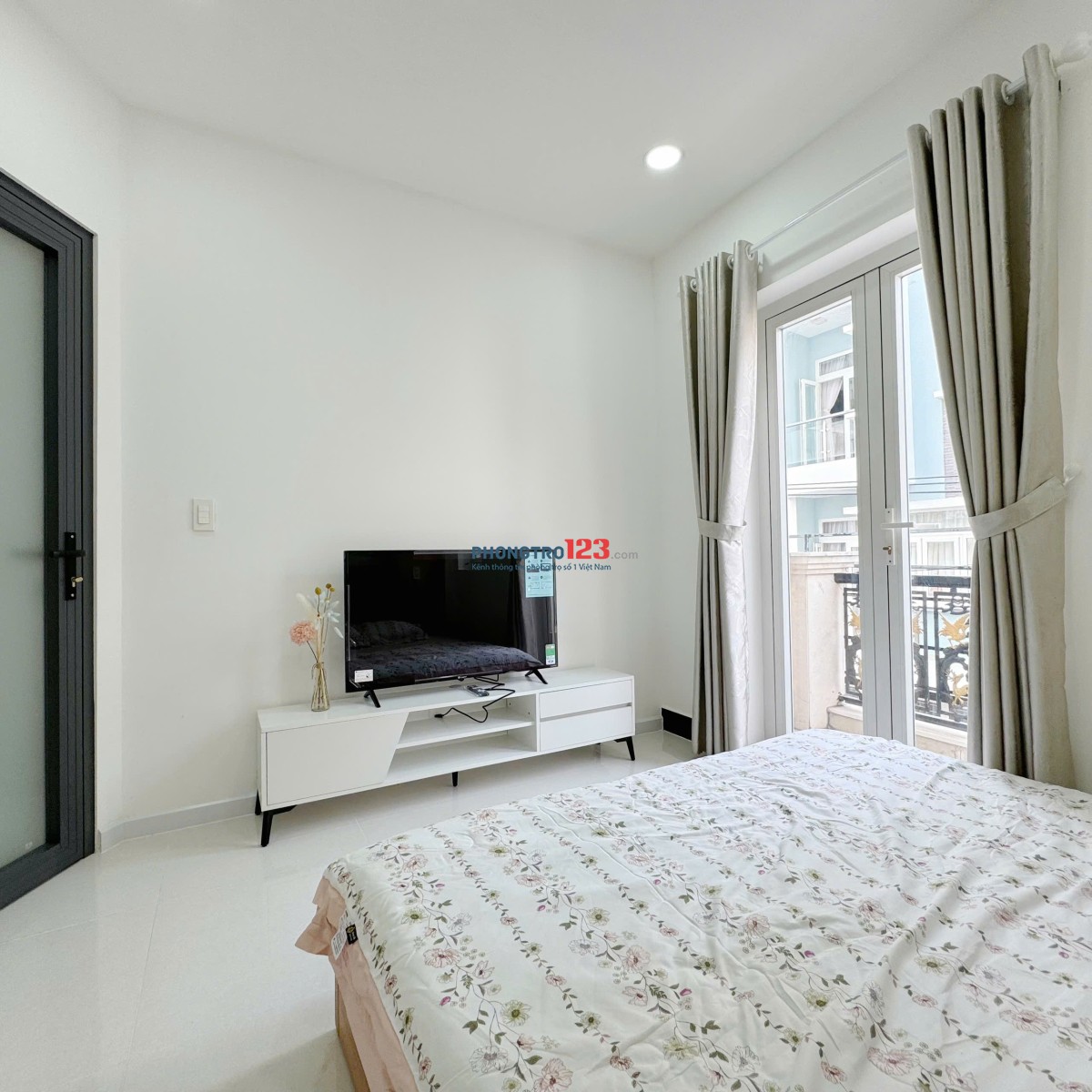 CĂN HỘ 1PN CAO CẤP - NHÀ MỚI - FULL NỘI THẤT - VỊ TRÍ THUẬN TIỆN DI CHUYỂN