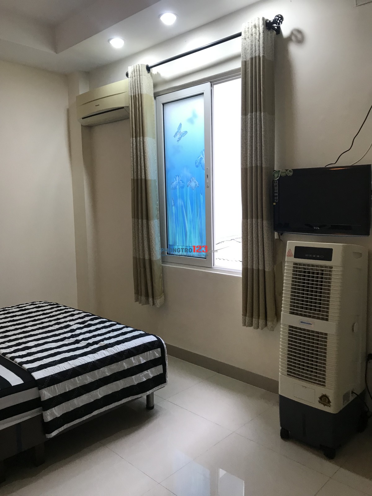 Phòng cao cấp, đầy đủ tiện nghi. Gần Đài truyền hình và trường Khoa Học Xã Hội & Nhân Văn 100 mét.