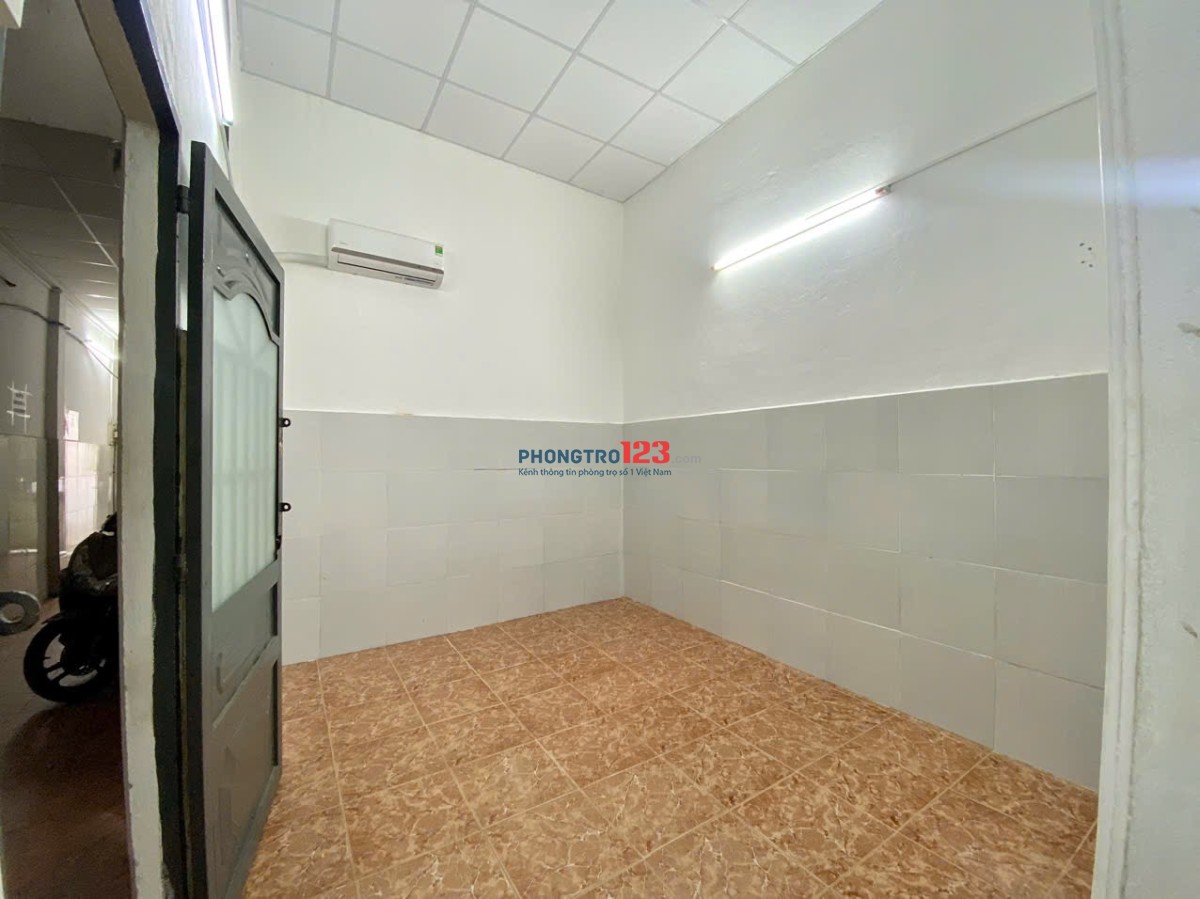 CHÍNH CHỦ Cho Thuê Phòng Trọ Có Gác - Rộng 40m2 - Cửa Sổ Thoáng -Cầu Rạch Ông - Trần Xuân Soạn - Q7