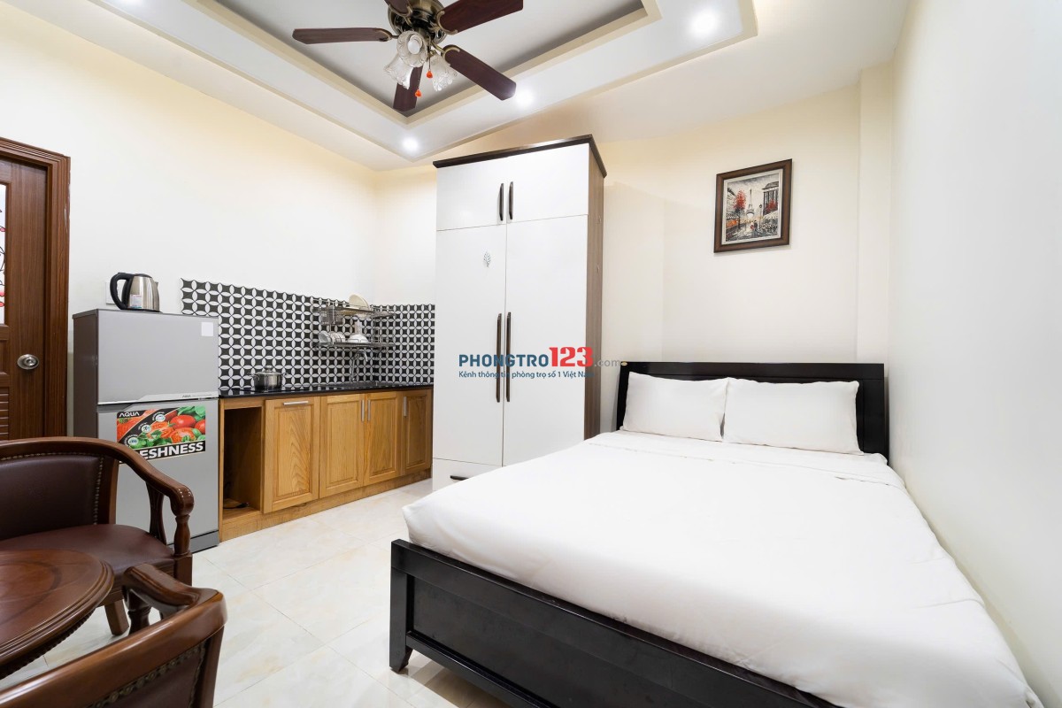 Phòng trọ Phú Nhuận full nội thất nhà thang máy nội thất mới gần Quận 1, 3 ngay Nhiêu Tứ