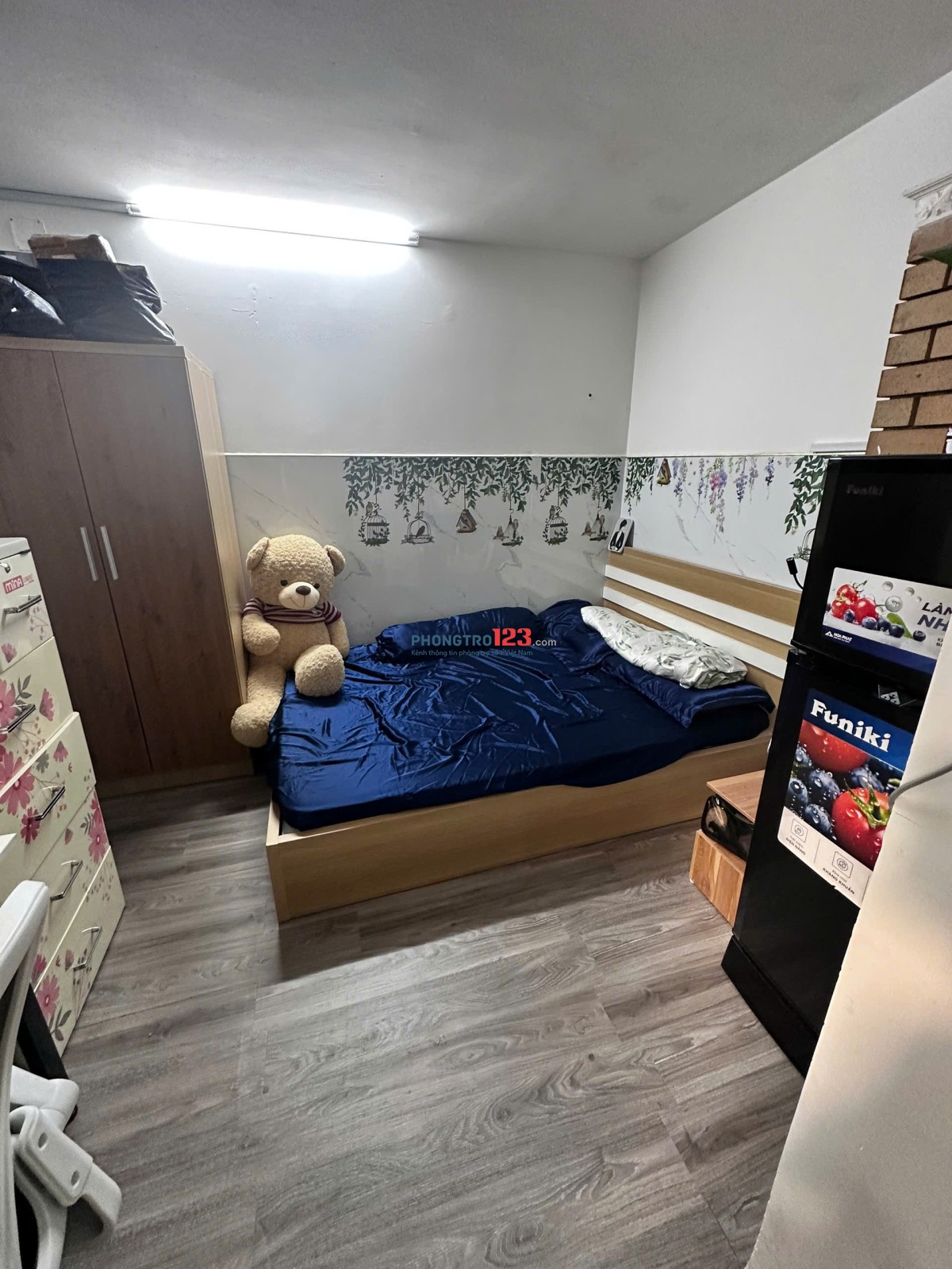 PHÒNG TRỆT FULL ĐỒ – CỬA SỔ LỚN, ĐỂ XE TRONG NHÀ – TRẦN KHÁNH DƯ, Q1 – GẦN CHỢ & NHÀ THỜ TÂN ĐỊNH