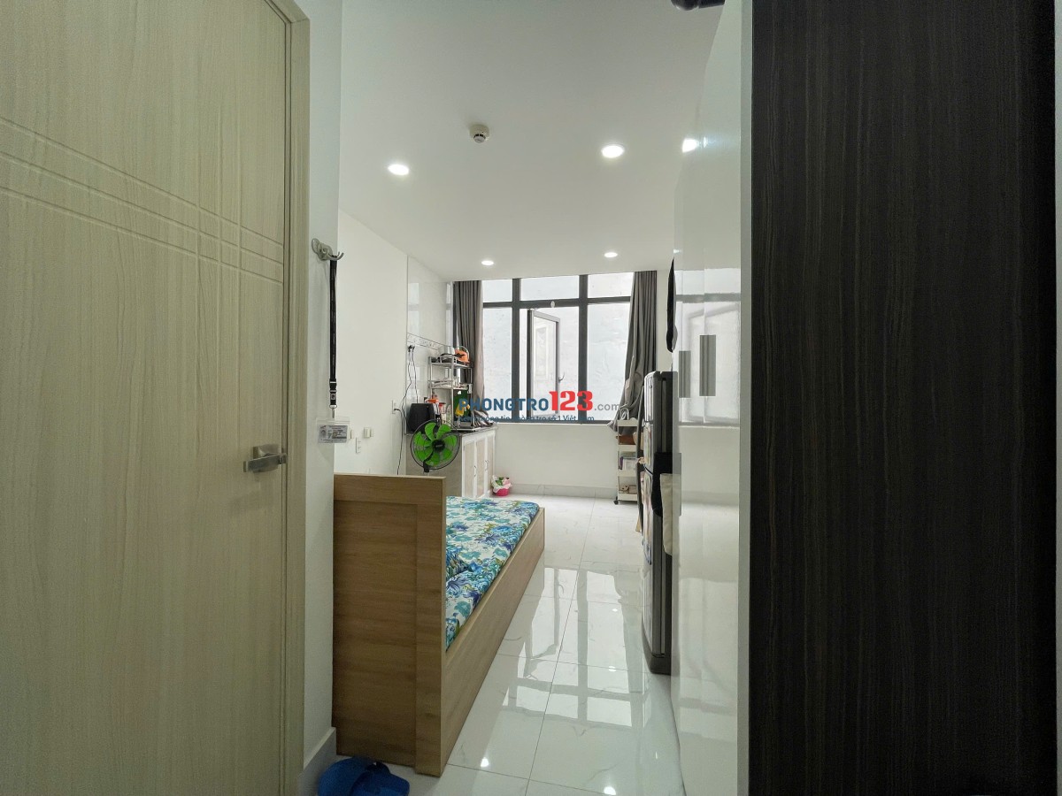 Cho thuê phòng trọ có thang máy, cửa sổ, Phú Nhuận, giáp Nguyễn Kiệm, Phan Đăng Lưu, Phan Xích Long.