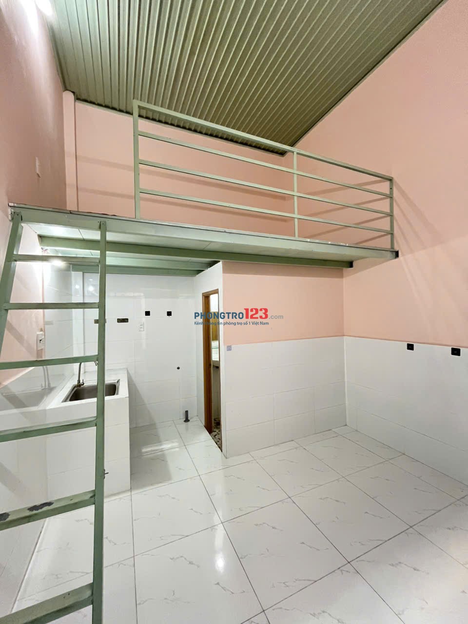 DUPLEX siêu rộng, gần chợ, khu vực trung tâm , thuận tiện di chuyển Q1, IUH, Văn Lang