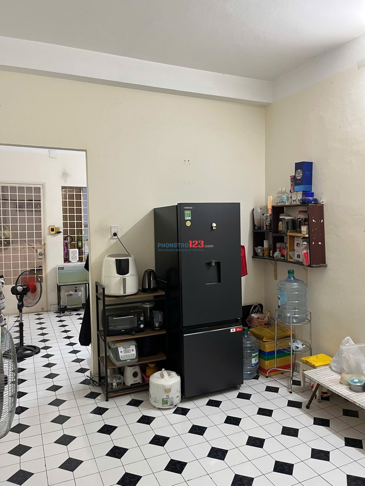 [Tìm nam ở ghép] Căn hộ 60m2 2PN 1NVS đường Phan Đăng Lưu, Phú Nhuận