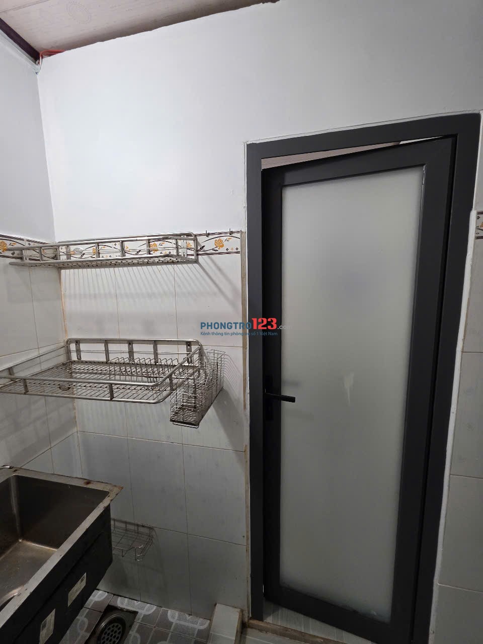 PHÒNG TRỌ CÓ GÁC LỬNG, CÓ SẴN NỘI THẤT TẠI P. PHÚ TÂN, TP BẾN TRE