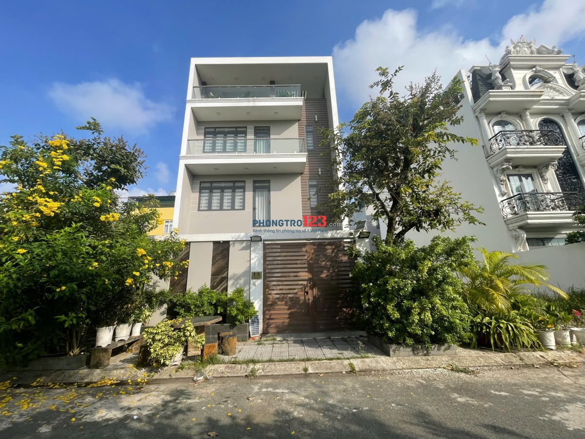 Cho thuê Nhà KDC Cát Lái Q2 đường 12m, 8x20m 1 trệt 3 lầu, 4 PN có nội thất 20tr
