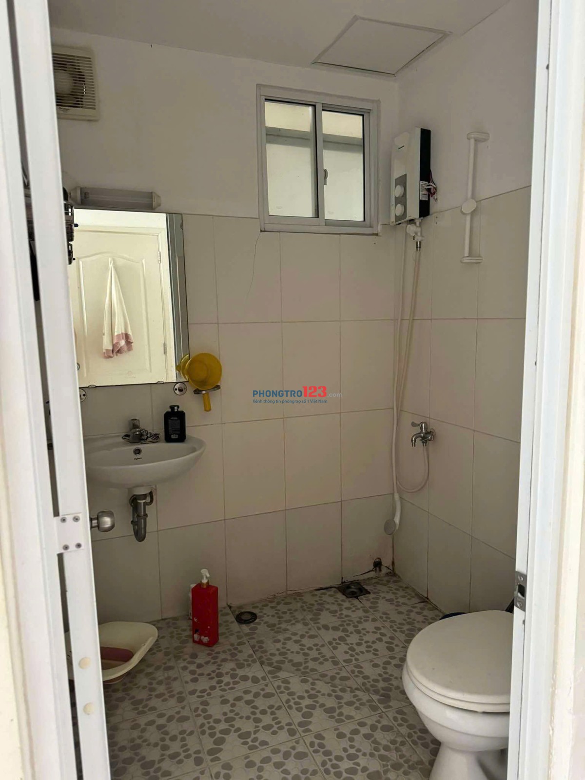 CH 10A Trần Nhật Duật, Tân Định, Q1: 75m2, 2PN, nội thất 12tr