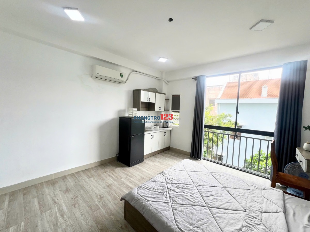 Cho thuê studio 35m2 đầy đủ nội thất cao cấp, ban công lớn tại Ngô Đức Kế , Bình Thạnh gần Quận 1
