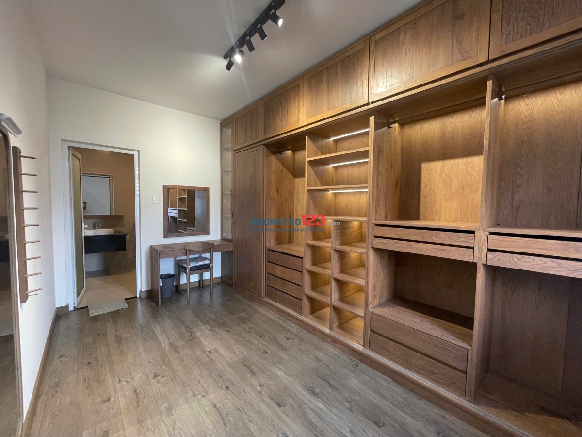 Cho thuê Nhà KDC Cát Lái Q2 đường 12m, 8x20m 1 trệt 3 lầu, 4 PN có nội thất 20tr
