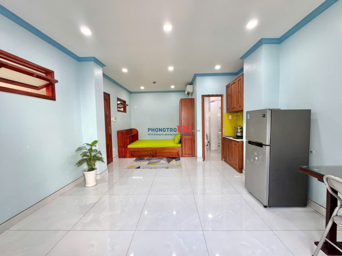 PHÒNG 40m2 FULL NỘI THẤT LÝ THƯỜNG KIỆT GIAO 3/2