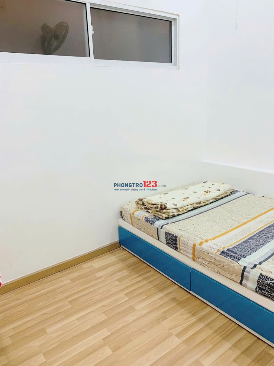 Căn hộ chung 10A Trần Nhật Duật, Quận 1 - 70m2, 2p ngủ, NT, 12tr/th