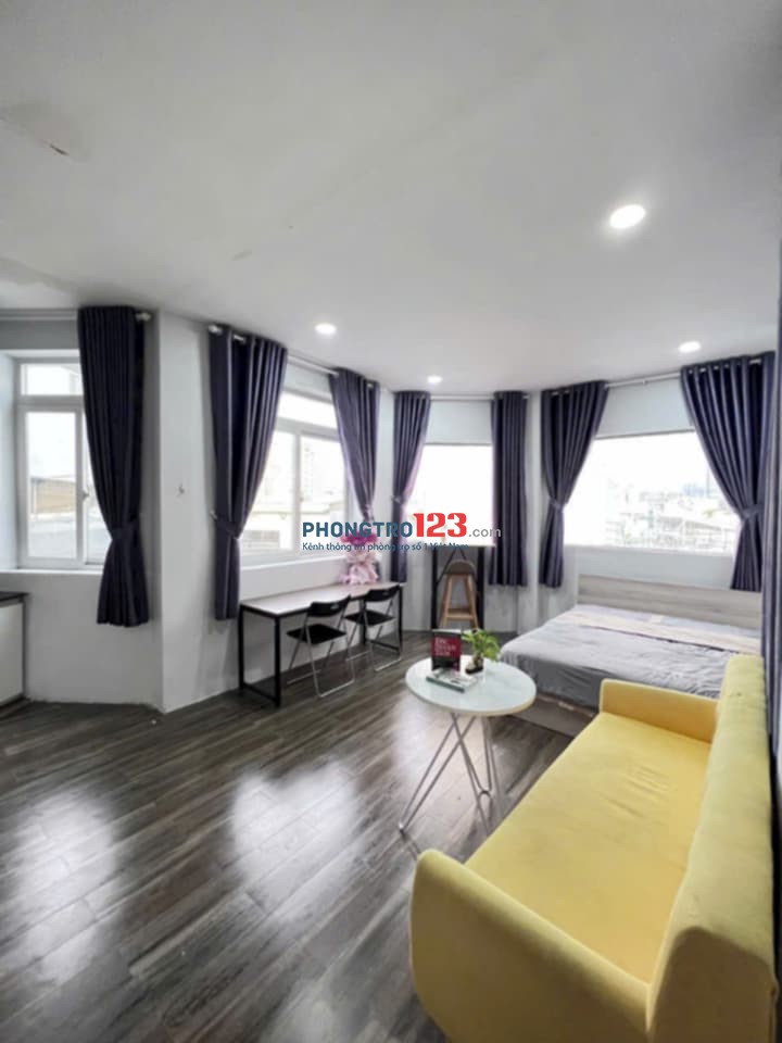 THUÊ NGAY PHÒNG 35M2 THANG MÁY, FULL VIEW THÀNH PHỐ GẦN CẦU THỊ NGHÈ, ĐH HUTECH, UEF TIỆN ĐI Q1