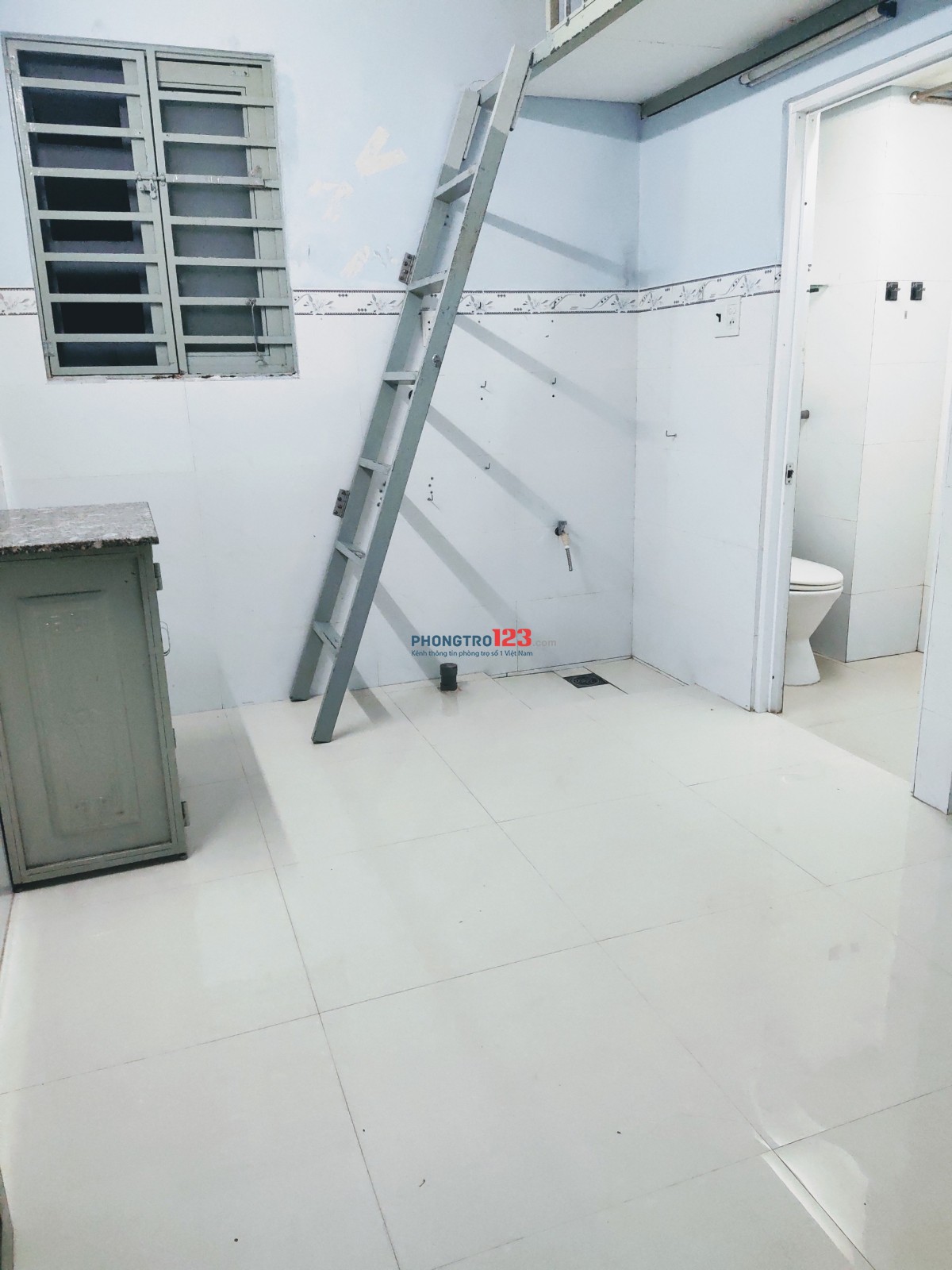 Phòng trọ đường Bùi Văn,quận 7,gần khu chế xuất Tân Thuận,trường học,gần chợ(có hình)