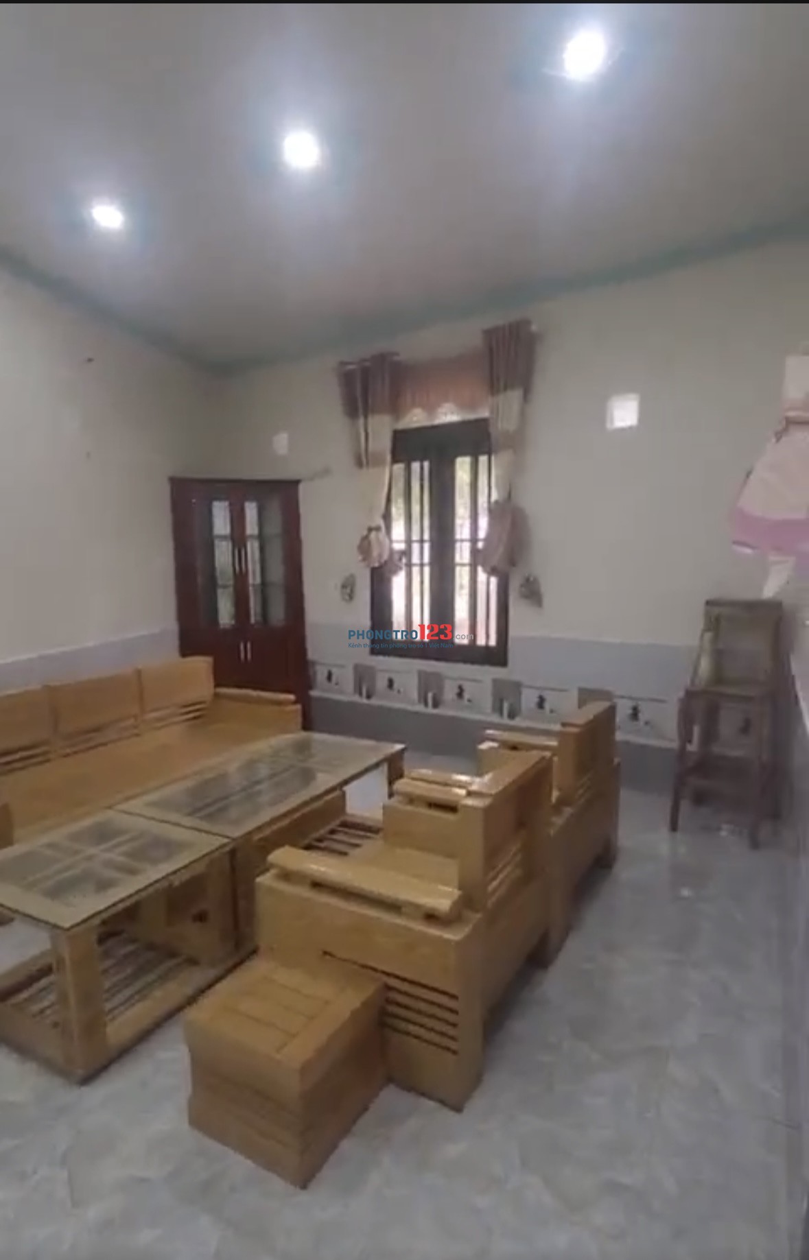 Cho thuê nhà nguyên căn 1trêt 1 lầu tdt 158m2