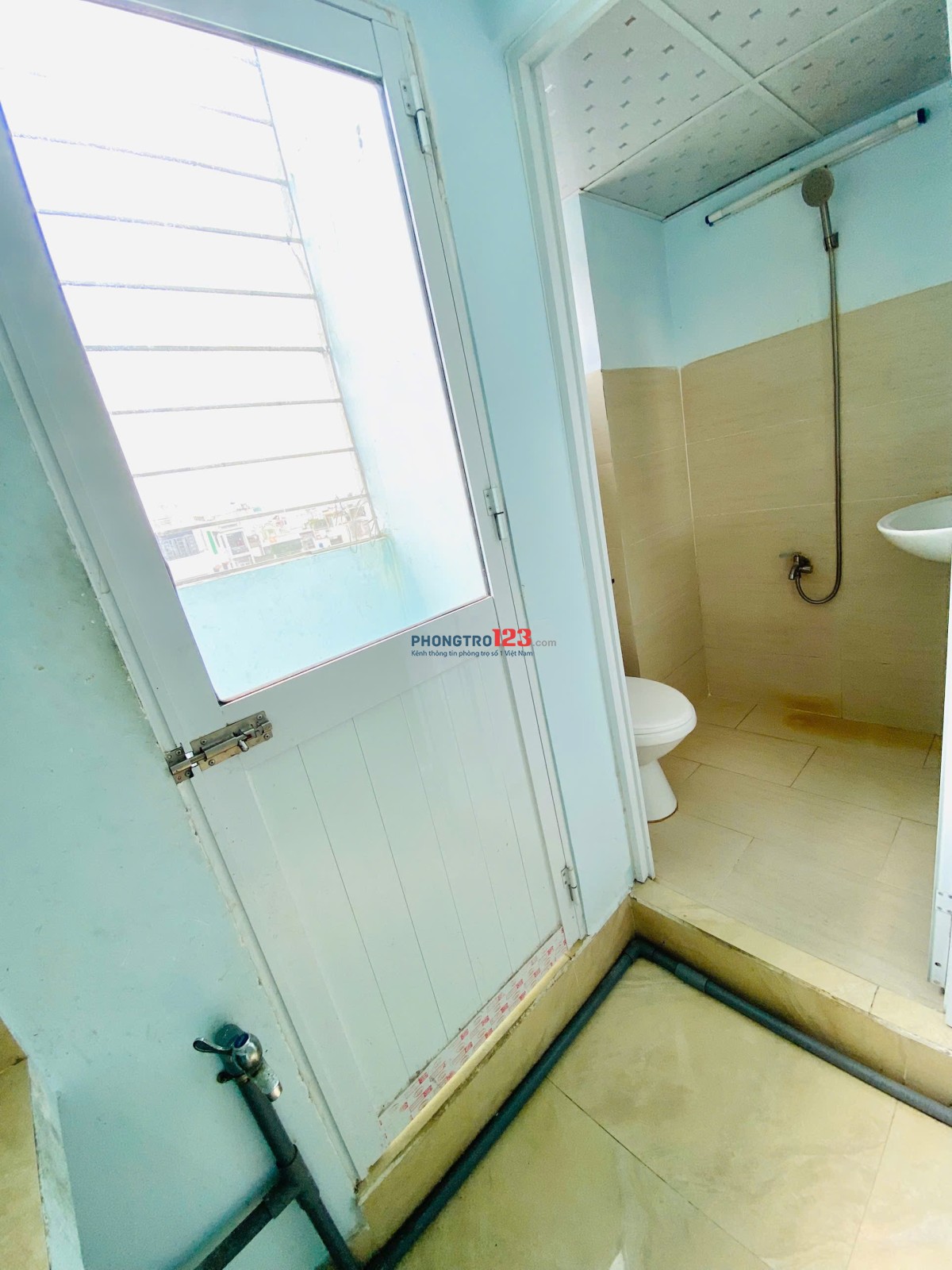 PHÒNG CÓ GÁC BANCOL THOÁNG MÁT NGAY ĐẠI HỌC VĂN HIẾN, QUẬN TÂN BÌNH