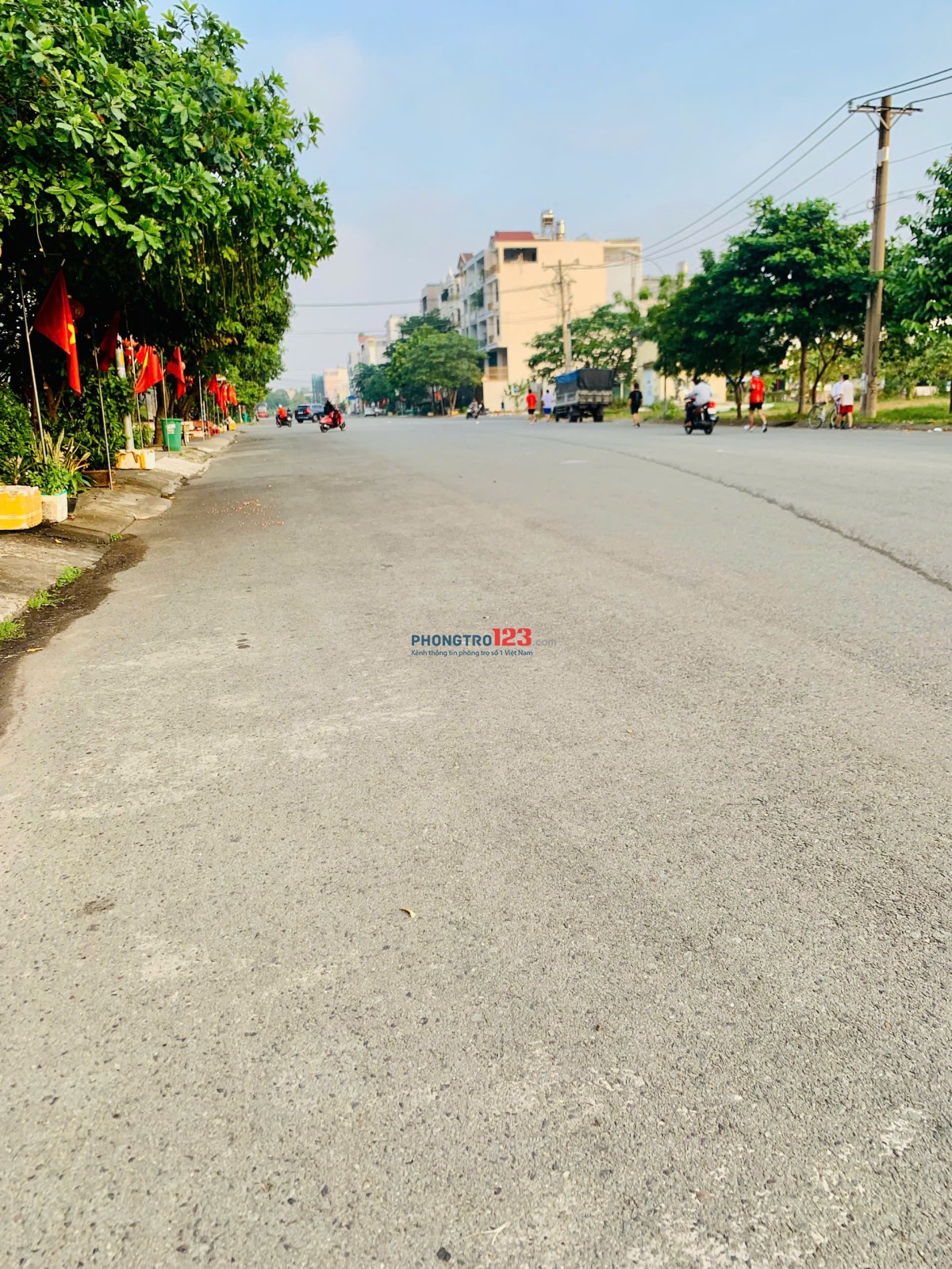 Cho thuê phòng 35m2, full nội thất, 1PN, 1PK cửa sổ trời, tầng trệt, sát chợ cây sộp, trung tâm Q.12