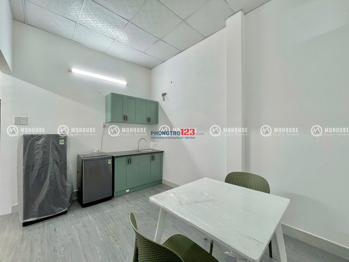 CHO THUÊ CHDV 1PN BAN CÔNG 40M2 MỚI 100% NGAY BỜ KÈ HOÀNG SA GIÁP PN, Q3, BT