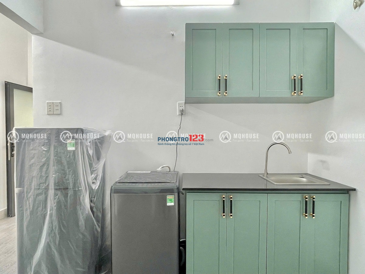 CHO THUÊ CHDV 1PN BAN CÔNG 40M2 MỚI 100% NGAY BỜ KÈ HOÀNG SA GIÁP PN, Q3, BT