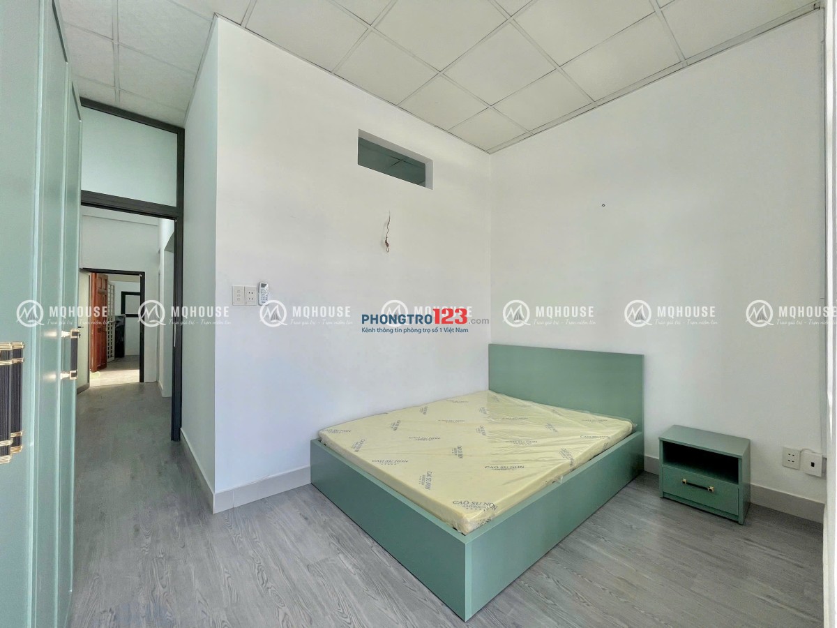 CHO THUÊ CHDV 1PN BAN CÔNG 40M2 MỚI 100% NGAY BỜ KÈ HOÀNG SA GIÁP PN, Q3, BT