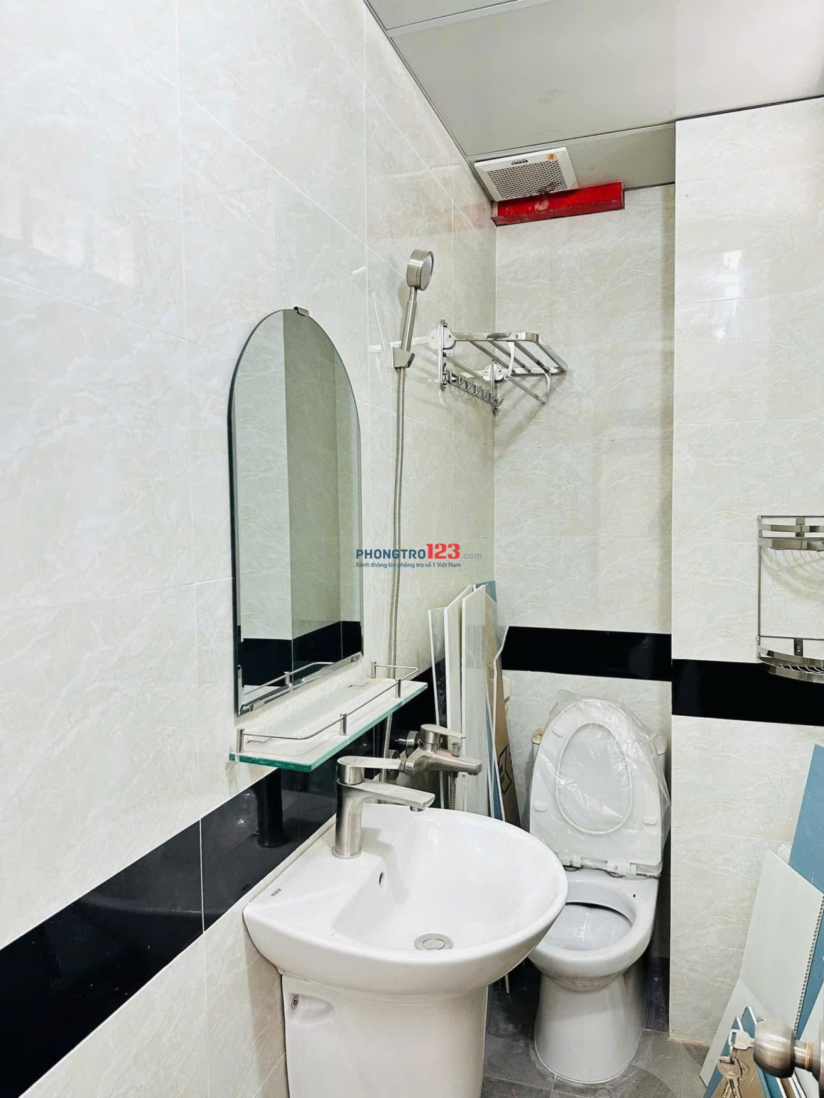 TRỐNG LẠI 1P bancol, MÁY LẠNH, MÁY GIẶT RIÊNG, WIFI RIÊNG TỪNG PHÒNG,NÓNG LẠNH NGAY CVPM QUANG TRUNG