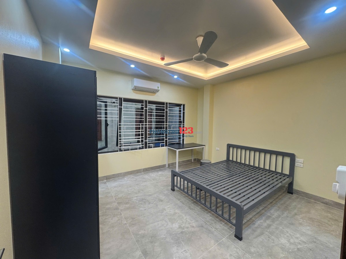CHO THUÊ PHÒNG MỚI TINH CHƯA BÓC SEAL CÓ THANG MÁY CẠNH CHỢ VĂN LA HÀ ĐÔNG