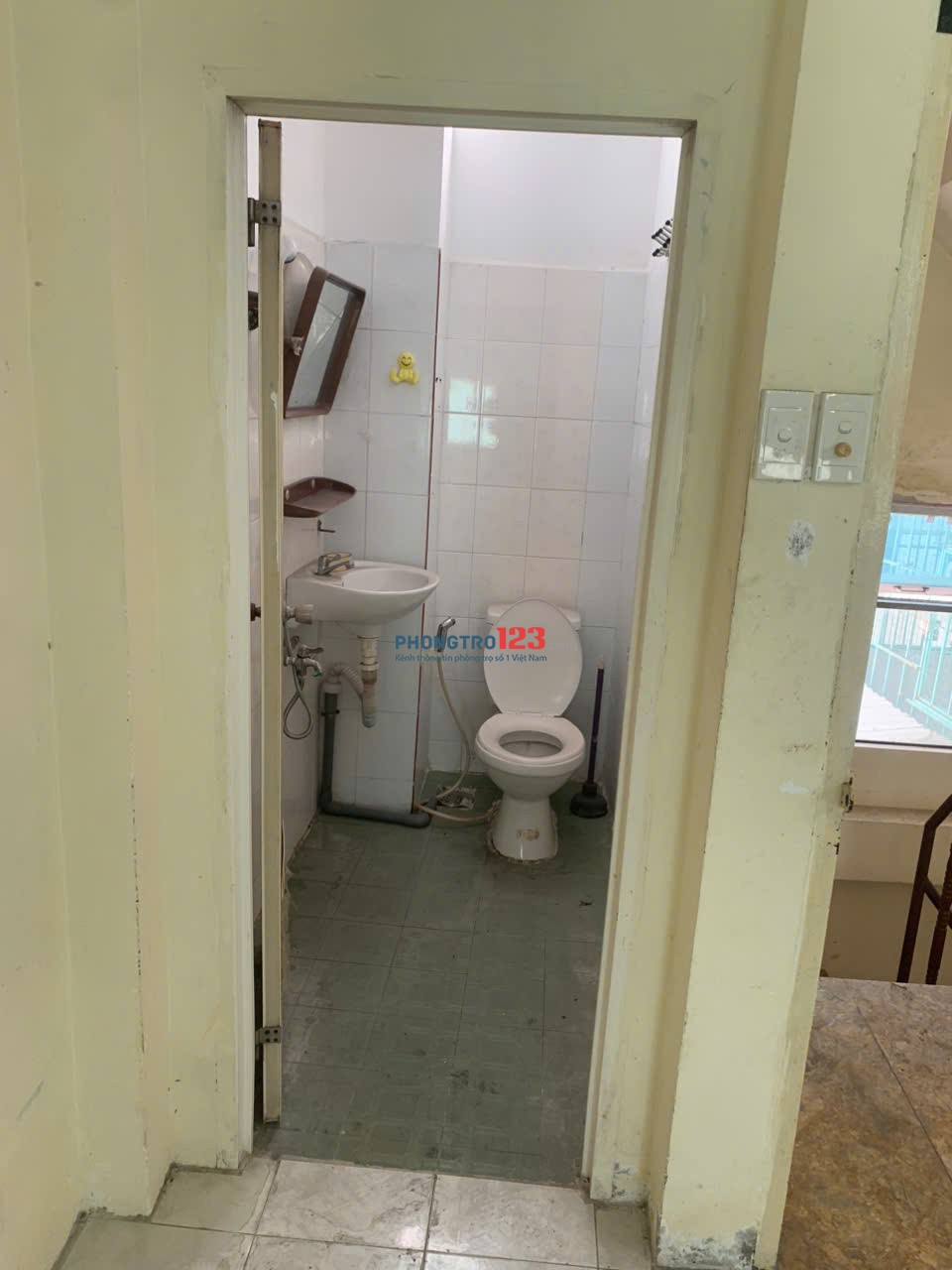 CHO THUÊ NHÀ NGUYÊN CĂN 3 LẦU 3 PHÒNG NGỦ 17M2 TẠI HẺM TRẦN QUANG DIỆU