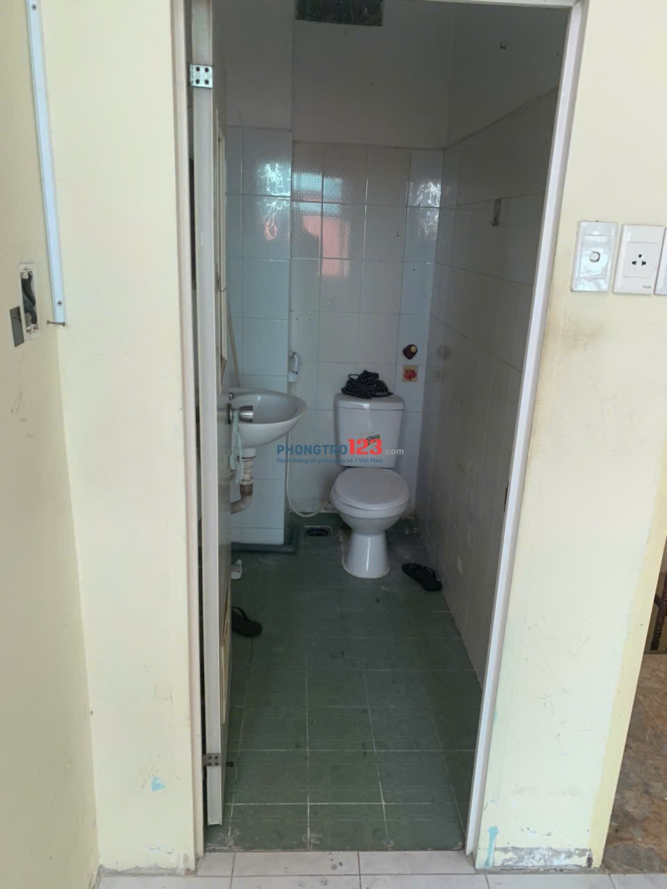 CHO THUÊ NHÀ NGUYÊN CĂN 3 LẦU 3 PHÒNG NGỦ 17M2 TẠI HẺM TRẦN QUANG DIỆU