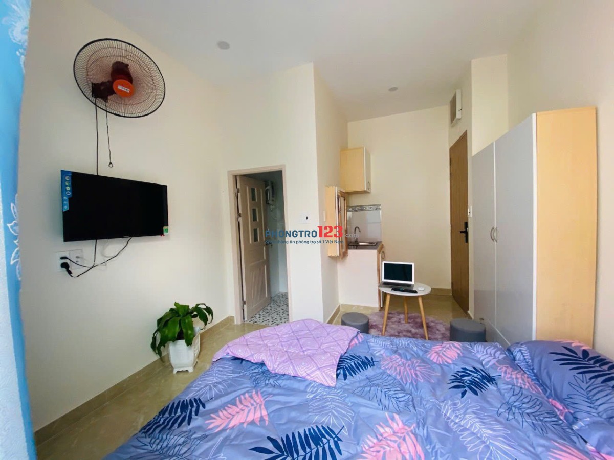 CHO THUÊ PHÒNG STUDIO PHÚ NHUẬN BAN CÔNG CHỈ 5TRIỆU