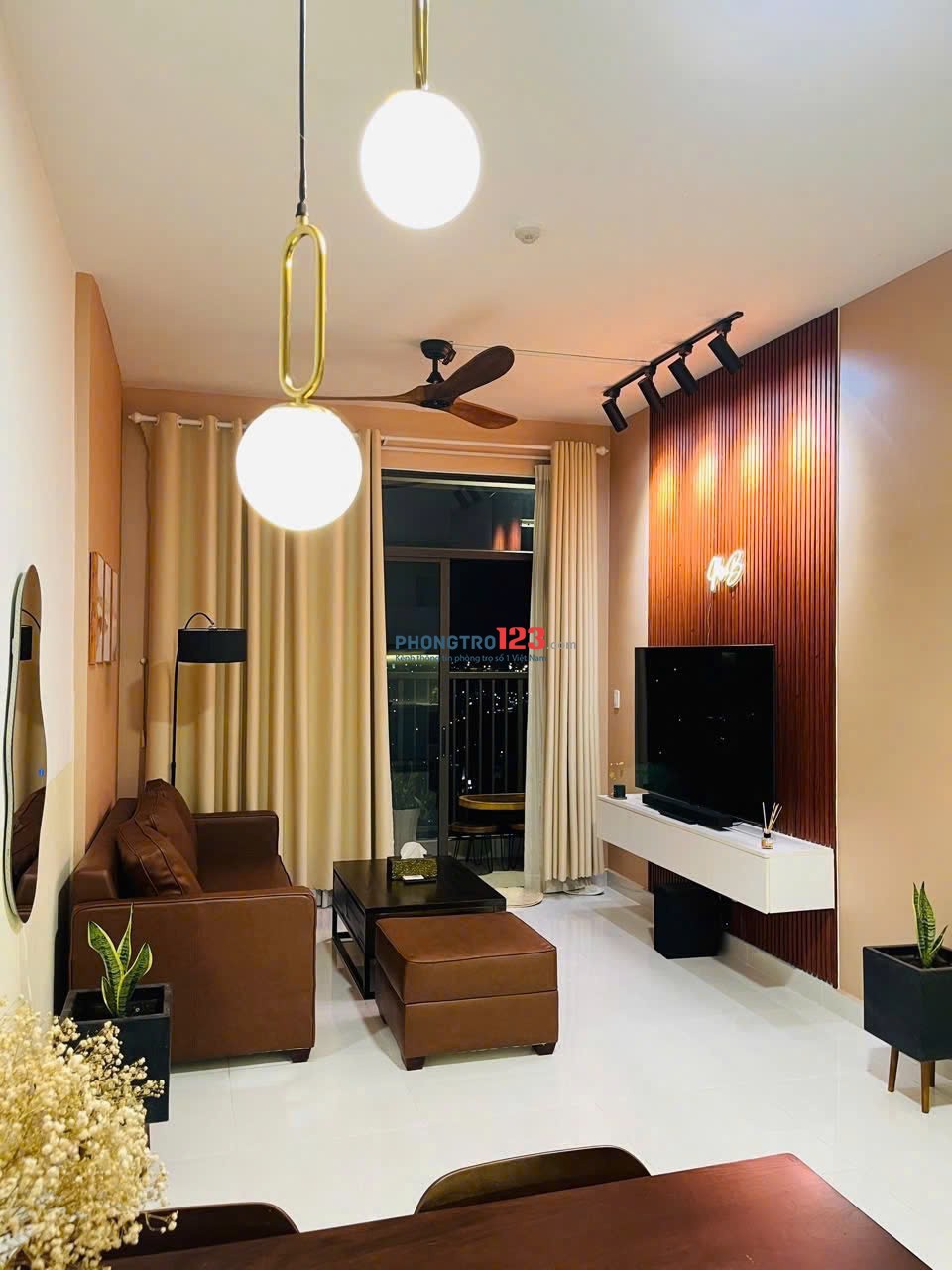 Căn hộ chung cư cao cấp ngay Phổ Quang, Tân bình, Sky Center - 16tr, 2p ngủ, 75m2