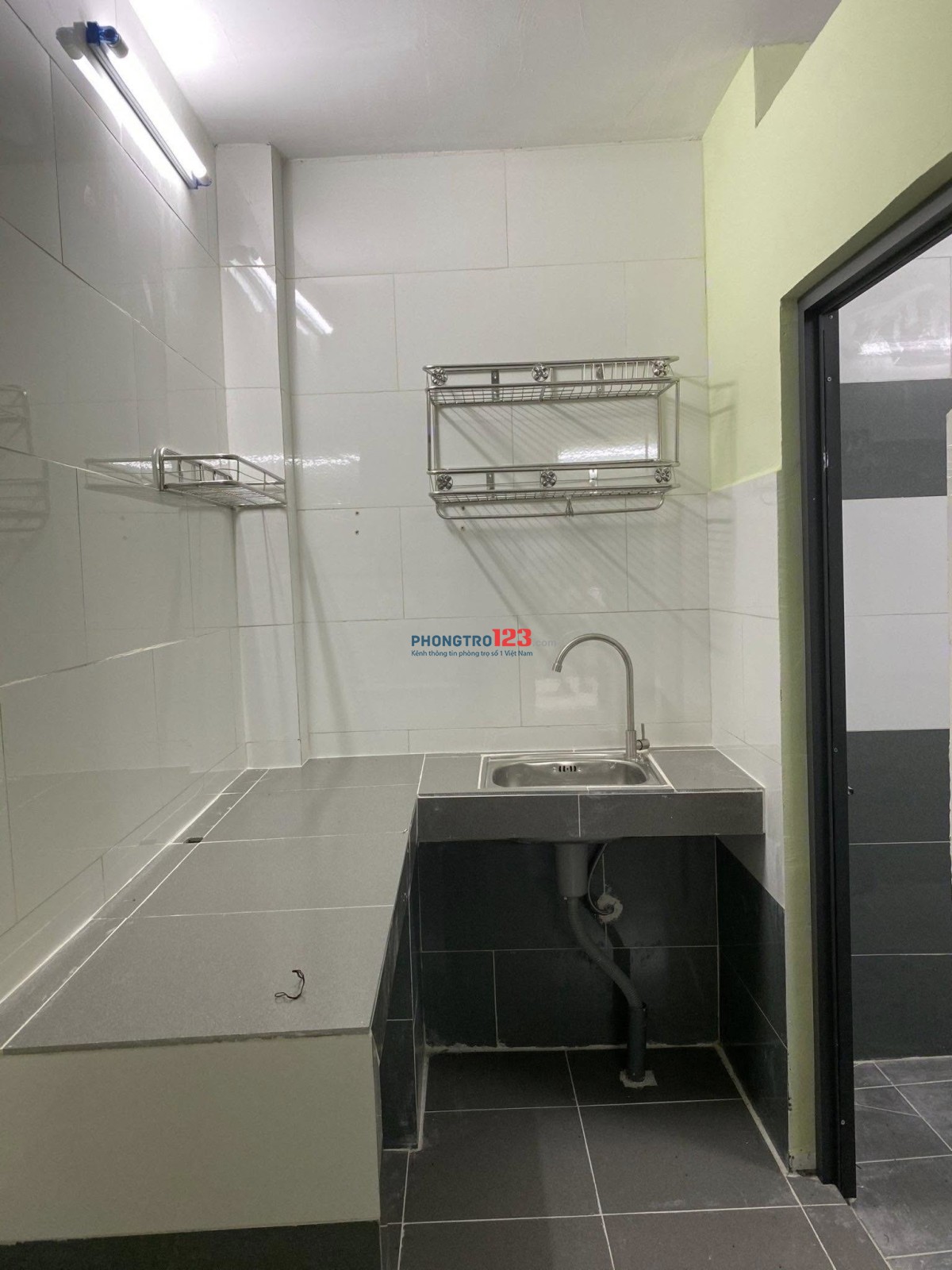 SIÊU PHẨM PHÒNG TRỌ - Ngay Ngã Tư Thủ Đức - Sau Lưng Co-op Mark
